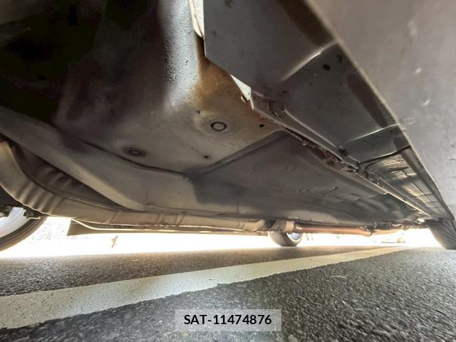 Nissan SKYLINE 2000-01 8221920-8