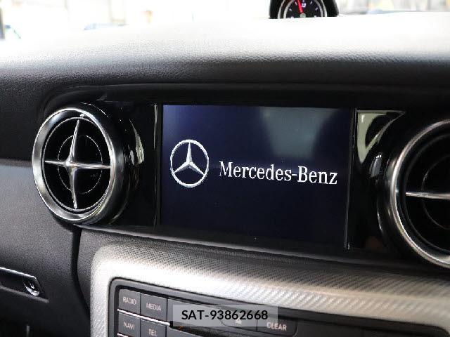 Mercedes Benz SLC 2017-03 8219577-9