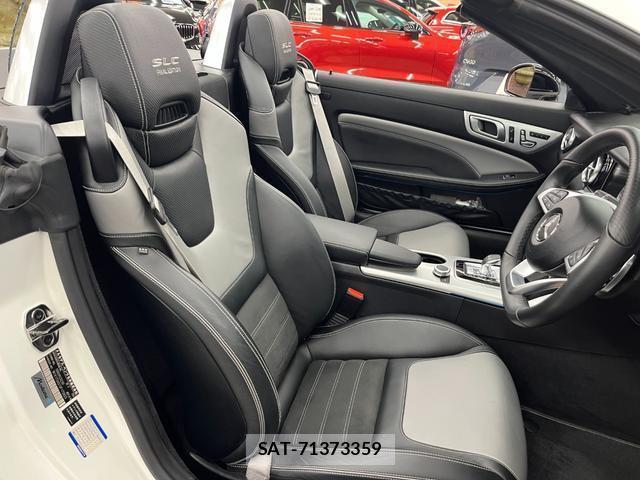 Mercedes Benz SLC 2020-09 8222607-3