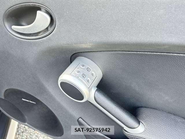 Mercedes Benz SLK 2005-08 8218369-12
