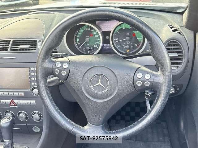 Mercedes Benz SLK 2005-08 8218369-13