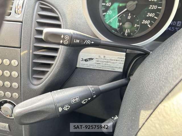 Mercedes Benz SLK 2005-08 8218369-16