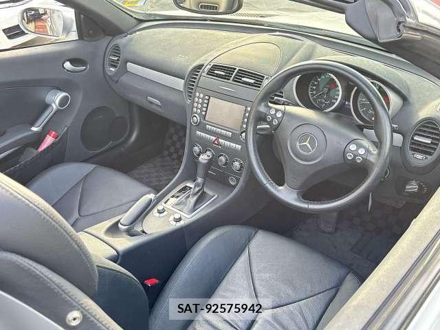 Mercedes Benz SLK 2005-08 8218369-9