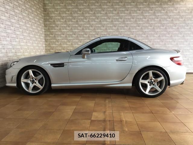 Mercedes Benz SLK 2011-11 8224021-12