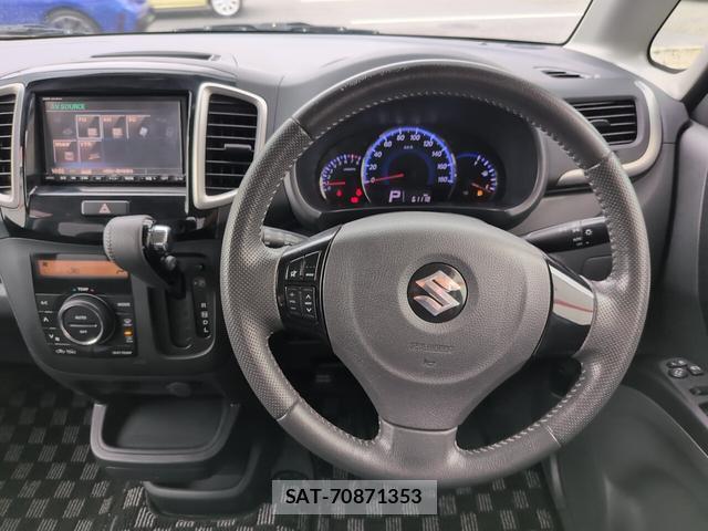 Suzuki SOLIO 2012-03 8218733-15