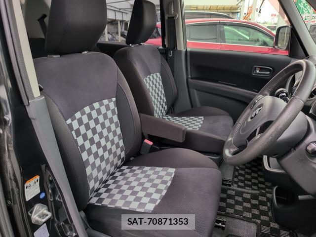 Suzuki SOLIO 2012-03 8218733-5
