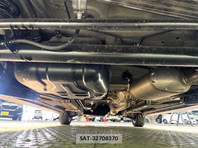 Suzuki SPACIA 2016-12 8219899-18