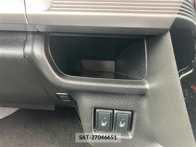 Suzuki SPACIA 2018-06 8218787-17
