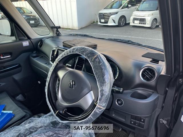 Suzuki SPACIA 2014-04 8219222-17