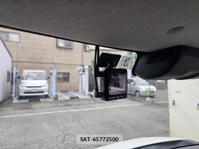 Suzuki SPACIA 2022-03 8222292-13