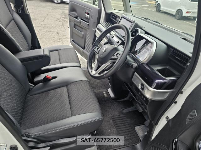Suzuki SPACIA 2022-03 8222292-3