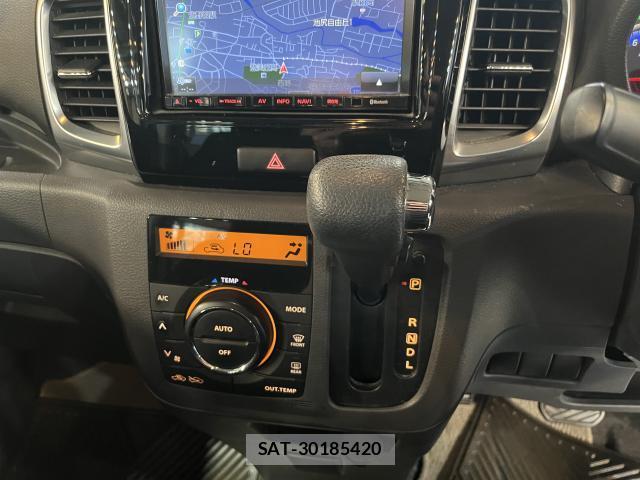 Suzuki SPACIA 2013-07 8224982-13