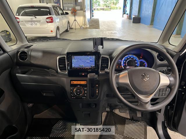 Suzuki SPACIA 2013-07 8224982-3
