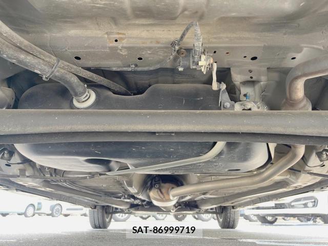 Suzuki SPACIA 2019-12 8218471-6