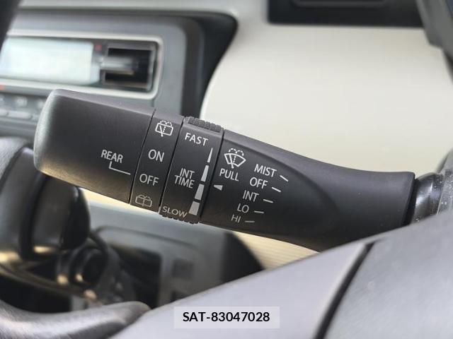 Suzuki SPACIA 2022-02 8216696-15