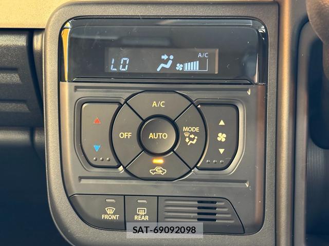 Suzuki SPACIA 2025-11 8216890-7