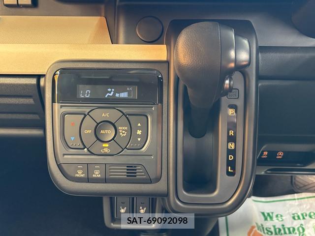 Suzuki SPACIA 2025-11 8216890-8