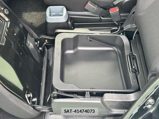 Suzuki SPACIA 2025-05 8218276-5