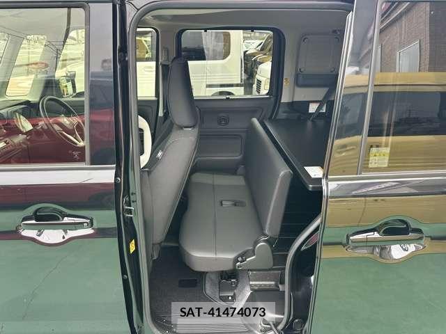 Suzuki SPACIA 2025-05 8218276-6