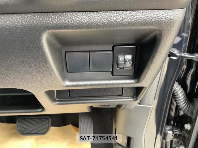 Suzuki SPACIA 2025-10 8219175-11