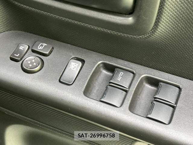 Suzuki SPACIA 2018-01 8220187-16