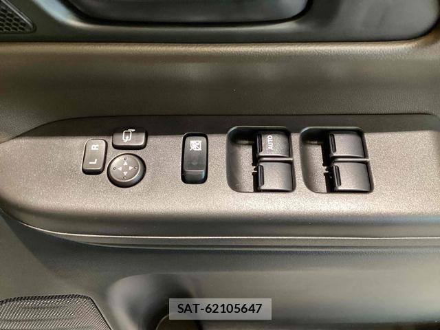 Suzuki SPACIA 2025-12 8221293-13