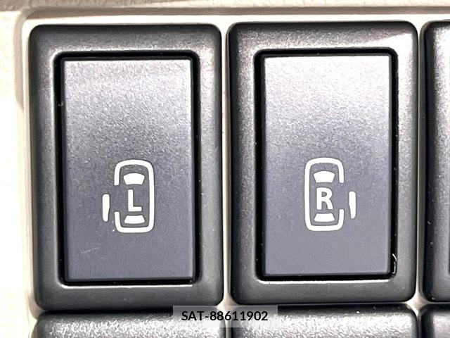 Suzuki SPACIA 2014-06 8222028-4