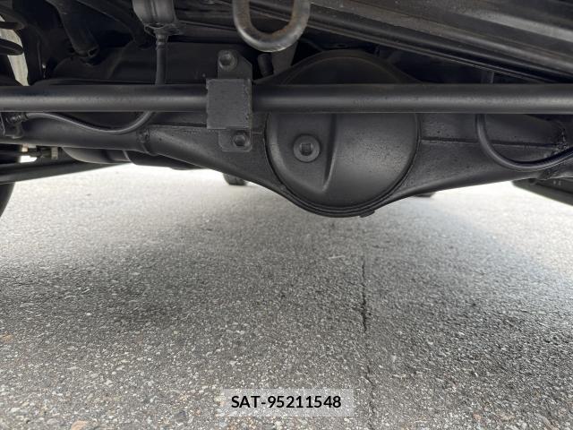 Suzuki SPACIA 2013-10 8222456-10