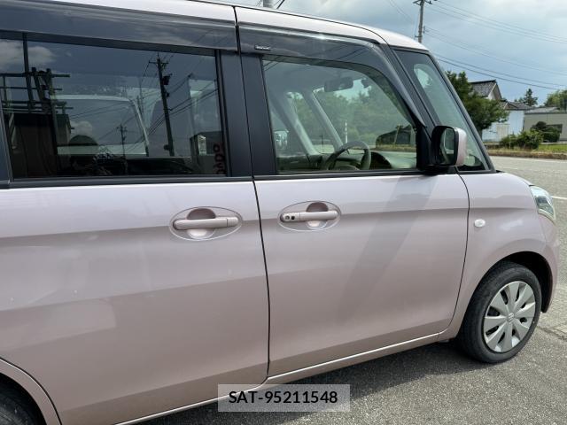 Suzuki SPACIA 2013-10 8222456-6
