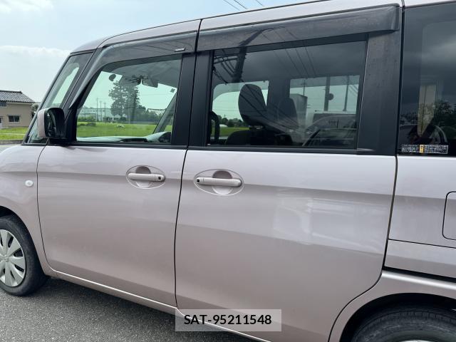 Suzuki SPACIA 2013-10 8222456-7