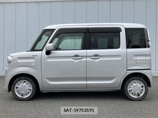 Suzuki SPACIA 2018-02 8224185-1