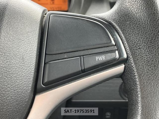 Suzuki SPACIA 2018-02 8224185-15