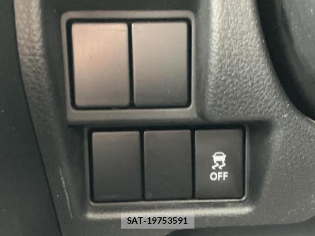 Suzuki SPACIA 2018-02 8224185-16