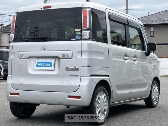 Suzuki SPACIA 2018-02 8224185-2