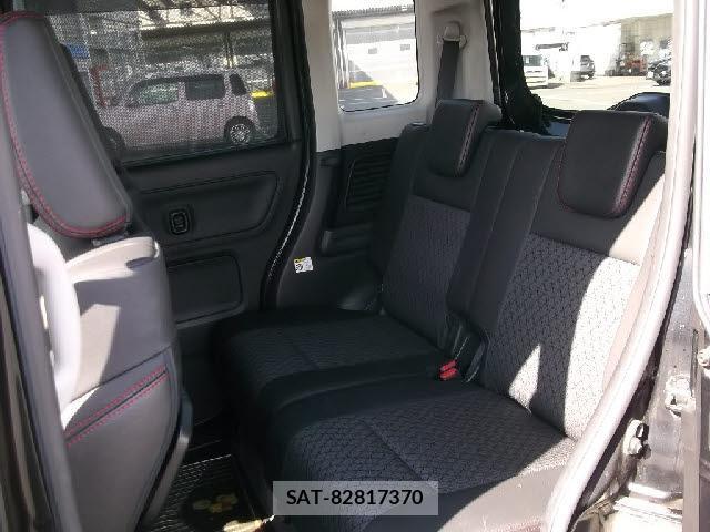 Suzuki SPACIA 2018-02 8224864-7