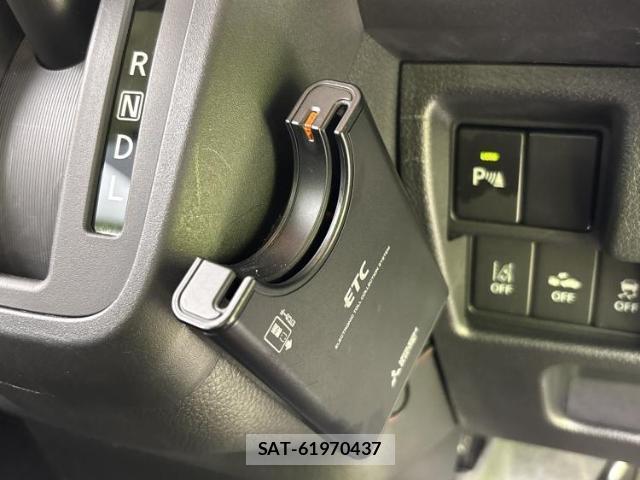 Suzuki SPACIA 2021-06 8225078-16