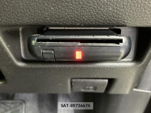Suzuki SPACIA 2022-05 8225408-17