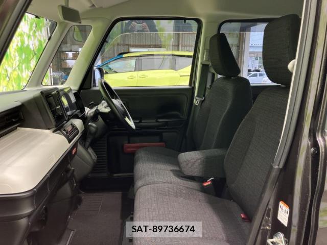Suzuki SPACIA 2022-05 8225408-6
