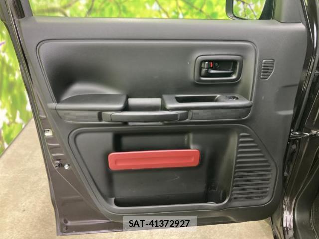 Suzuki SPACIA 2019-10 8225447-4