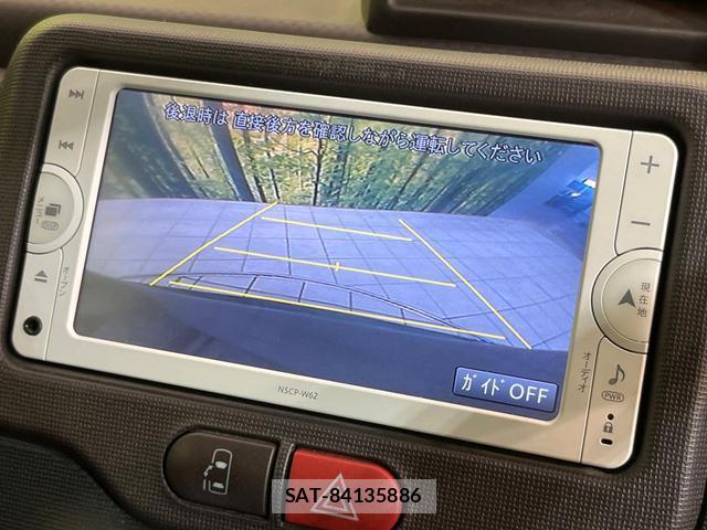 Toyota SPADE 2013-05 8216313-3