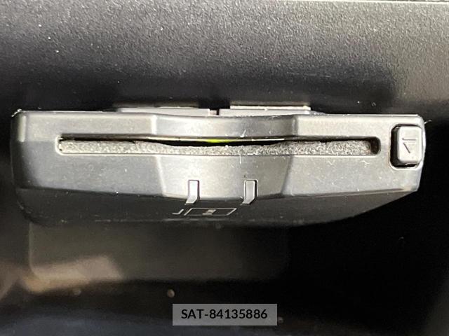 Toyota SPADE 2013-05 8216313-5