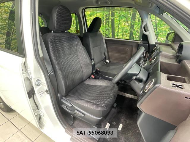 Toyota SPADE 2014-06 8220410-7