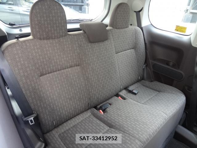 Toyota SPADE 2014-09 8221265-17