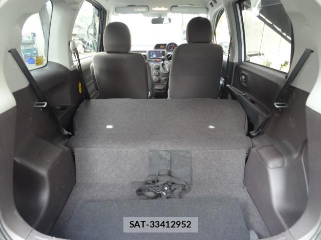 Toyota SPADE 2014-09 8221265-19