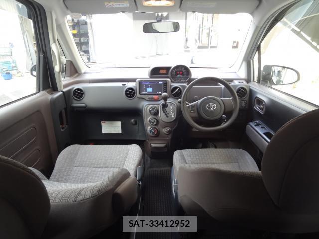 Toyota SPADE 2014-09 8221265-2