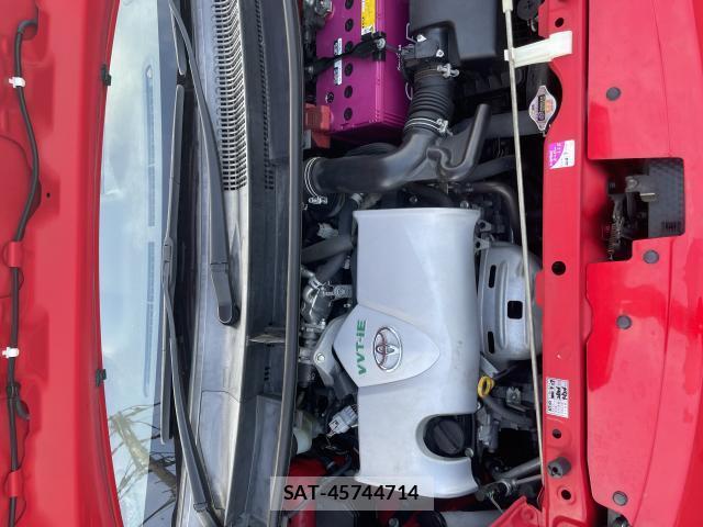 Toyota SPADE 2015-07 8222771-6