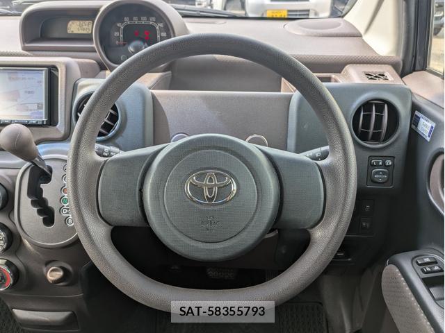 Toyota SPADE 2014-10 8222891-17
