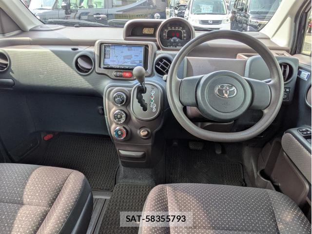 Toyota SPADE 2014-10 8222891-2