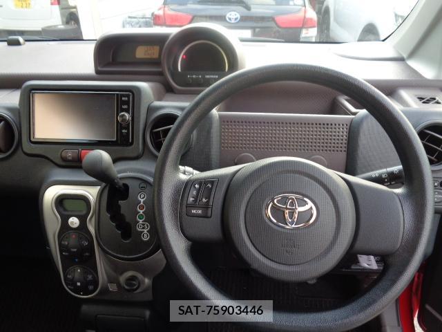Toyota SPADE 2017-03 8223895-2