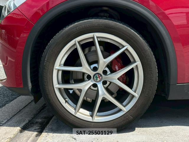 ALFA ROMEO STELVIO 2019-12 8222952-3